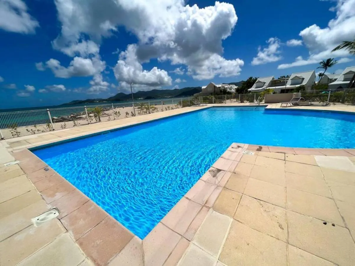 La Plage Bleue Feet In The Water With Swimming Pool Байе-Неттл